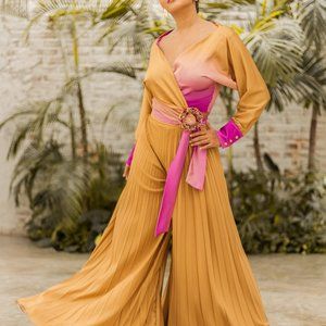 Pleated palazzo trouserrs top with ribbon to tie at the side